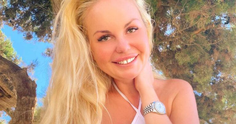 Lesley-Ann Poppe pakt uit met straffe foto’s: “Wat een verschijning!”