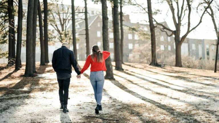 Liefde in tijden van examens: vijf datingtips voor blokkende studenten