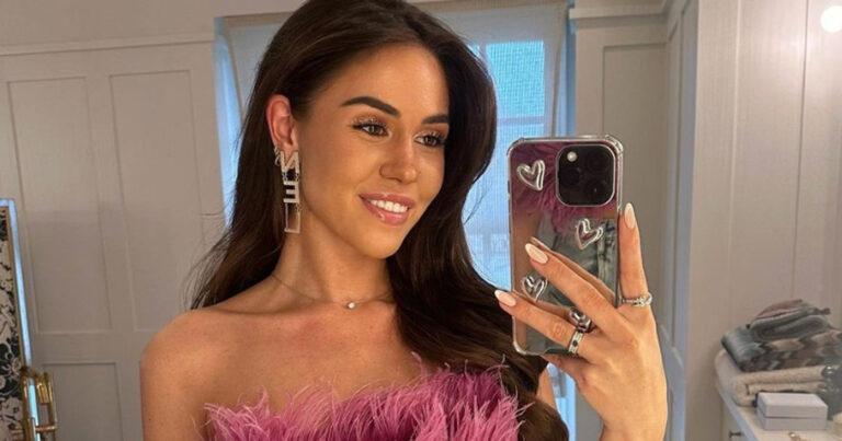 Vriendin van Viktor Verhulst geniet voluit in bikini: “Enorm knap!” (foto’s)