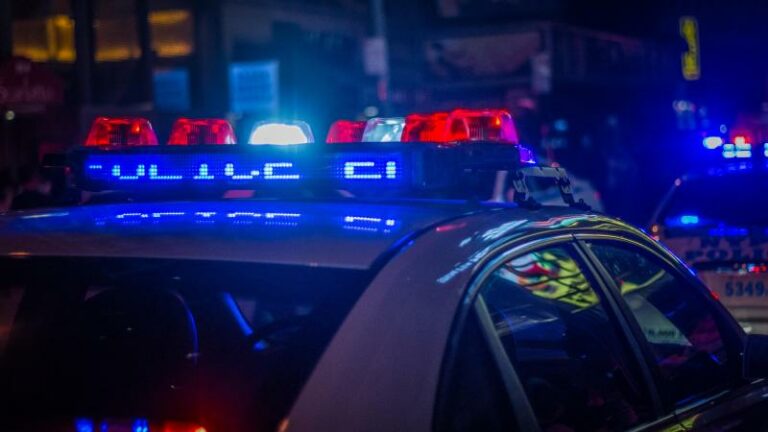 Vrouw schiet Uber-chauffeur neer omdat ze denkt dat hij haar ontvoert naar Mexico: «Hij was nochtans zo’n lieve man»
