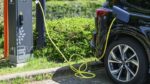 Elektrische auto is gemiddeld even duur als brandstofwagen, maar er is één cruciaal verschil (video)