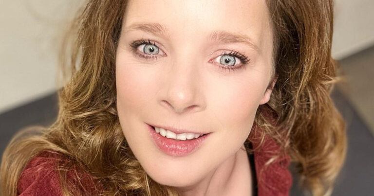 ‘Thuis’-actrice Daphne Paelinck geniet halfnaakt van de zon: “Je ziet er goed uit!” (foto)