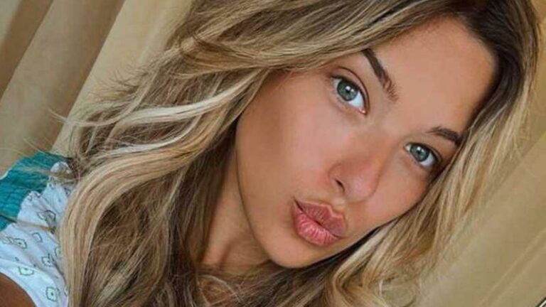 ‘K2 zoekt K3’-finaliste Amy Courtens ondergaat pijnlijke behandeling: «Hopen dat zwelling oké blijft» (foto)