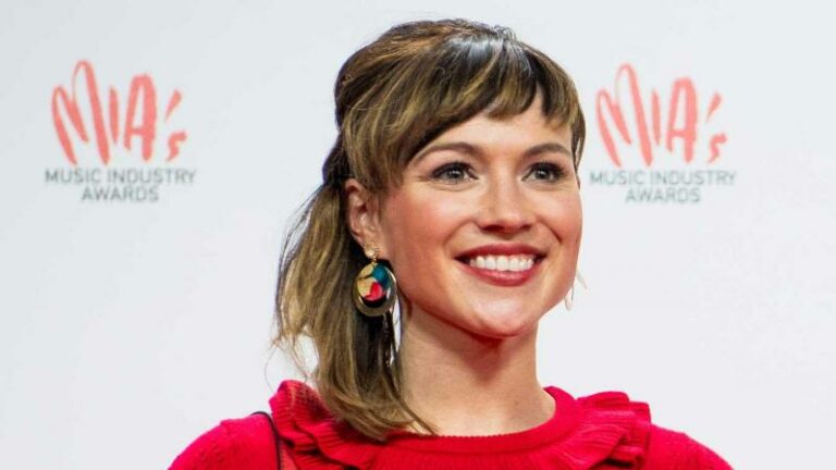 Erika Van Tielen kiest voor een compleet nieuwe look (foto)