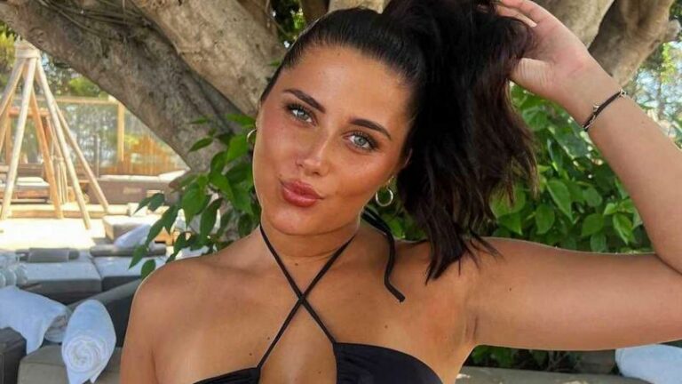 Raphaëlla uit ‘Love Island’ poseert in lingerie: «Het afgelopen jaar is mijn lichaam ontzettend veranderd» (foto)