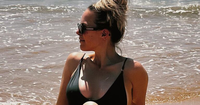 Badpakfilmpje van Eline De Munck loopt niet zoals verwacht: “Zo herkenbaar!” (video)