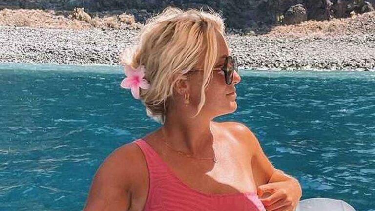 Julie Vermeire verbaast volgers in badpak: «Je ziet er prachtig uit!» (foto)