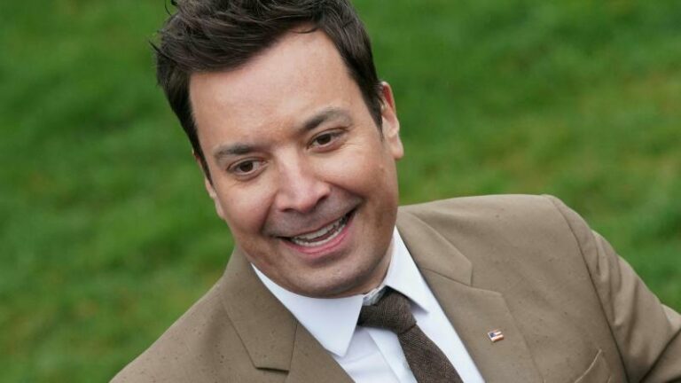 Talkshowhost Jimmy Fallon biedt crew excuses aan na klachten over wangedrag: «Ik schaam mij kapot»