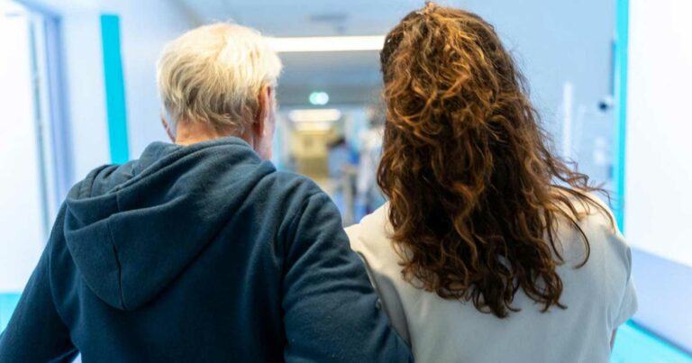 Belgische onderzoekers ontdekken hoe zenuwcellen afsterven bij Alzheimer: “Cruciale stap vooruit”