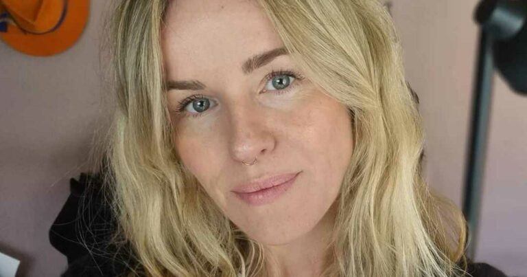 Josje (ex-K3) toont bolle buik, maar niet zomaar: “Je bent zo mooi zwanger!” (foto)