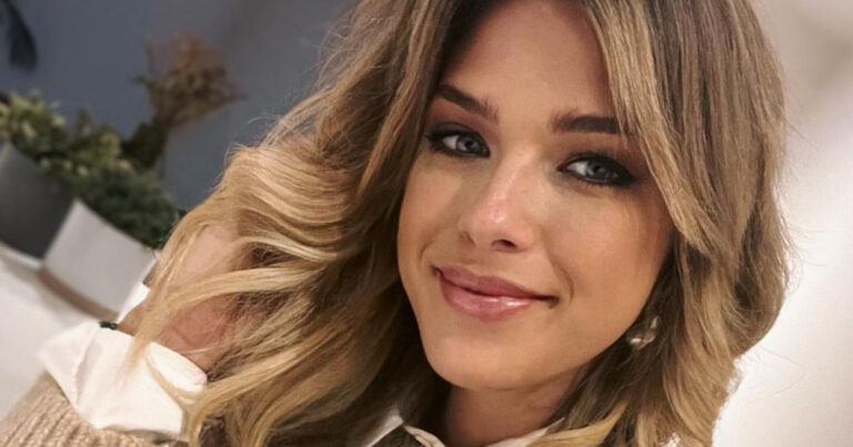 ‘K2 zoekt K3’-finaliste Amy Courtens verbaast fans met bikinifoto: “Mooie vrouw!”