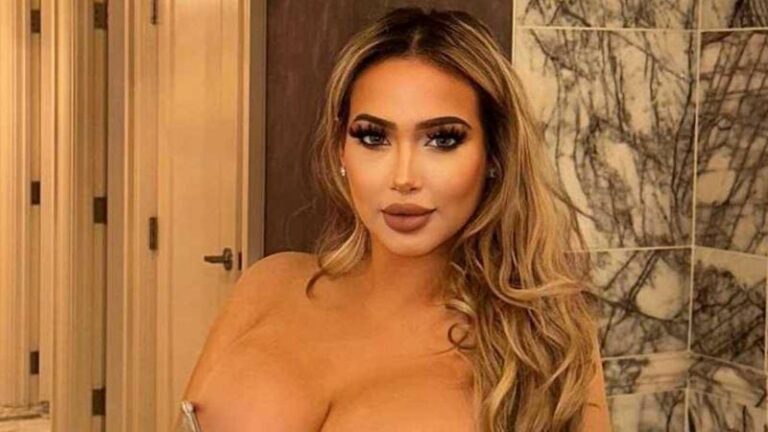 Galajurk van model zorgt voor verbazing: “Hoe beweeg je zonder dat je borsten eruit floepen?!” (foto)