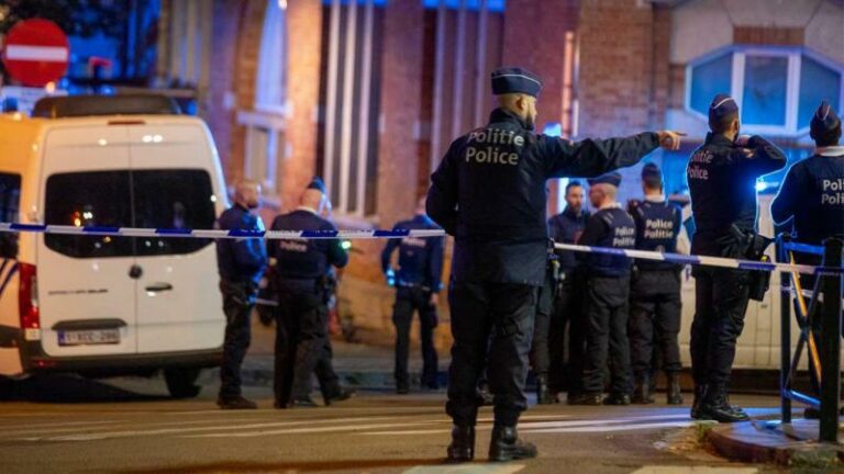 Twee doden bij terroristische aanslag in Brussel: dader neergeschoten tijdens politie-interventie