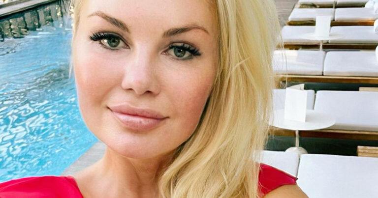 Lesley-Ann Poppe draagt een wel érg strakke outfit: “Een streling voor het oog!” (foto)