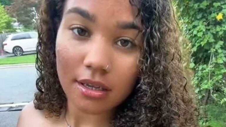 Influencer haalt uit naar critici die vinden dat ze te schaars gekleed is: “Dit is mijn leven!” (video)