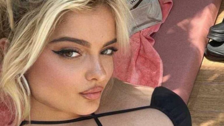 Bebe Rexha verbaast volgers in badpak: “Je ziet er zo sexy uit!” (foto’s)