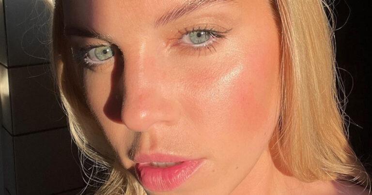 Actrice Bab Buelens verbaast fans met nieuwe selfies: “Prachtige ogen!” (foto’s)