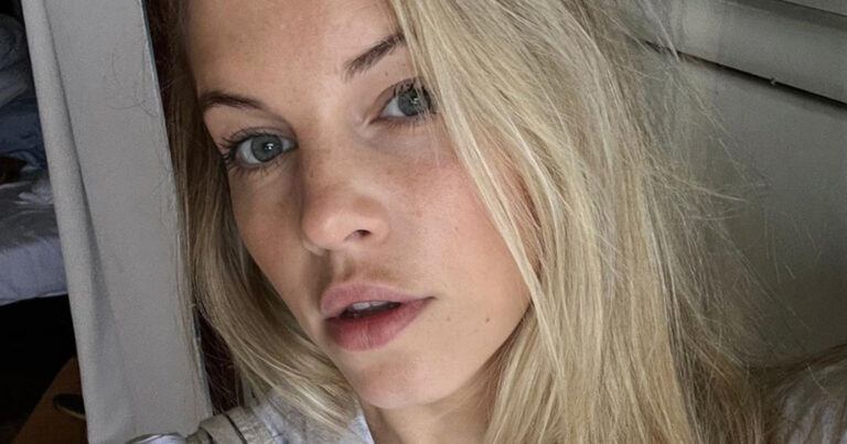 Actrice Bab Buelens verbaast fans met straffe lingeriefoto’s: “Wat ben je toch mooi!”