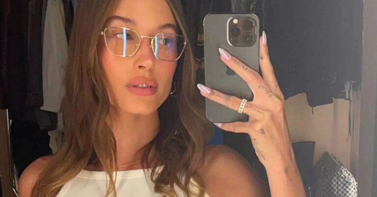 Hailey Bieber