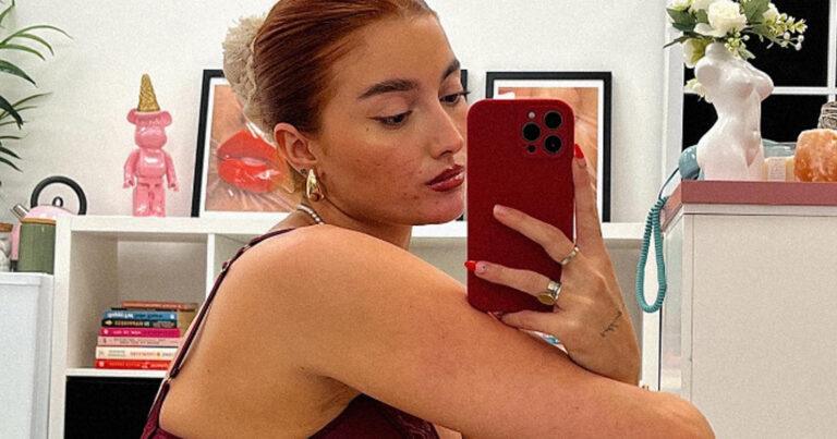 Influencer toont haar échte lichaam in lingerie: “Zo mooi!” (foto’s)