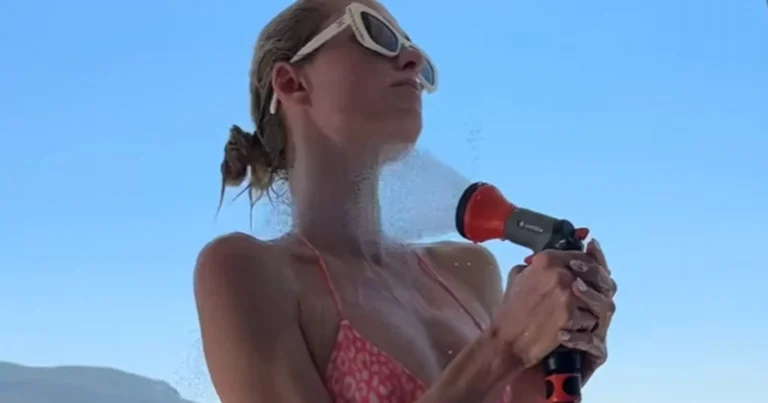 Paris Hilton daagt Instagram uit met GEWAAGDE foto’s: “Hedendaagse Marilyn Monroe!”