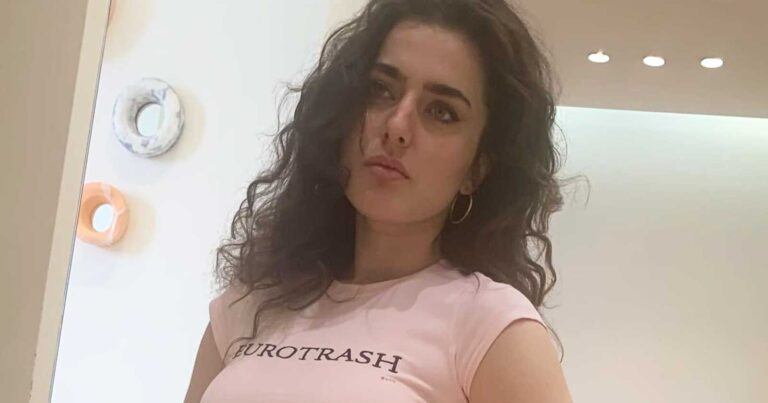 Olga Leyers lokt heel wat reacties uit in doorschijnend topje: “Wow, schoonheid!” (foto)
