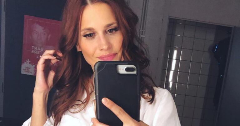 Hanne Verbruggen (K3) straalt in mooie jurk: “Wauw, wat ben je prachtig!” (foto’s)