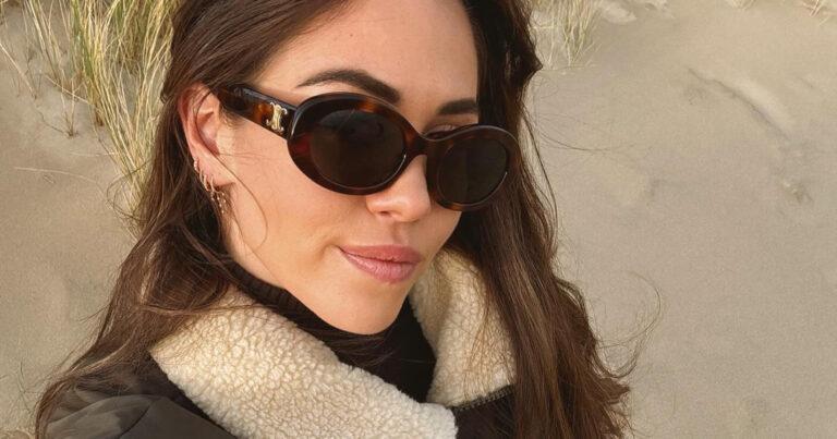 Sarah Puttemans poseert in haar favoriete panty: “Mooie benen heb je!” (foto’s)