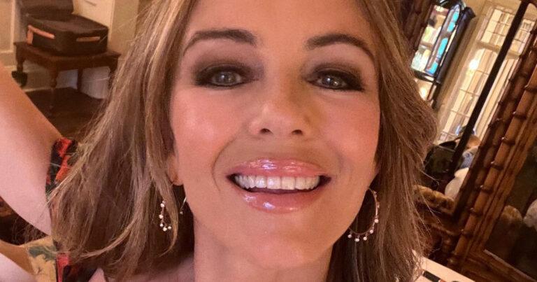 Beroemde actrice verbaast fans met straffe bikinifoto’s: “Ze weigert om ouder te worden!”