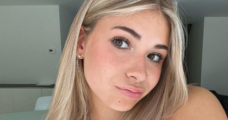 Influencer Stien Edlund poseert in prachtige lingerie: “Hoe mooi ben jij!?” (foto’s)