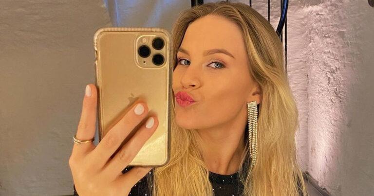 Amber uit ‘Boer zkt Vrouw’ verbaast volgers in bikini: “William heeft geluk met jou!” (foto’s)