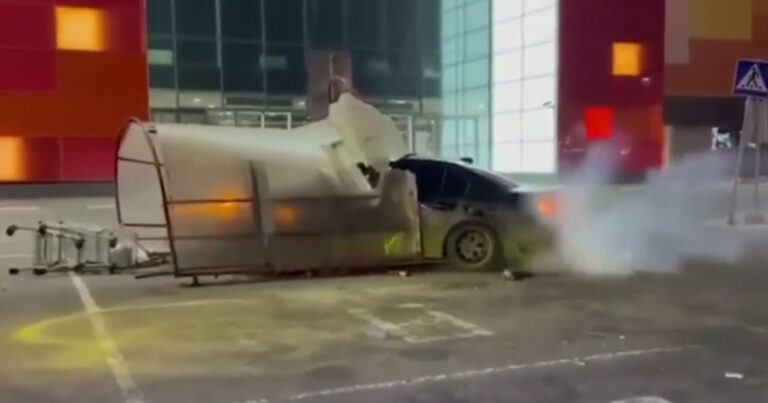 Automobilist wil even tonen wat hij kan. Maar dan? RAVAGE! (video)