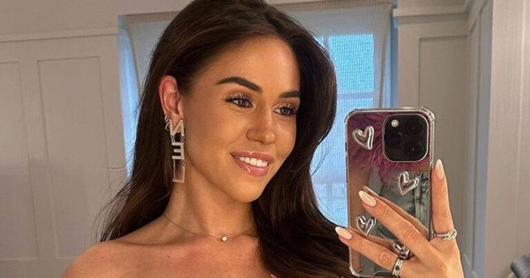 Sarah Puttemans straalt in sensuele lingerie: “Mooiste vrouw van België!” (foto’s)
