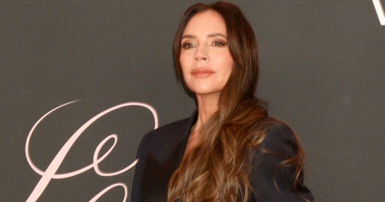 Victoria Beckham pakt uit met badpakfoto: “Altijd de knapste!” (foto)