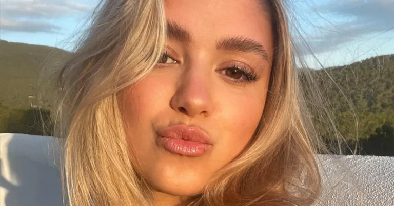 Zita Wauters deelt leuke vakantieselfies: “Knapperd!” (foto’s)