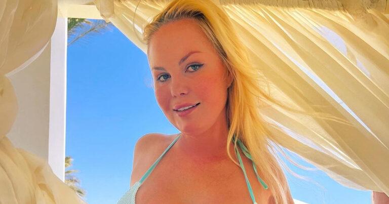 Lesley-Ann Poppe verbaast volgers met bikinifoto: “Wat een streling voor het oog”