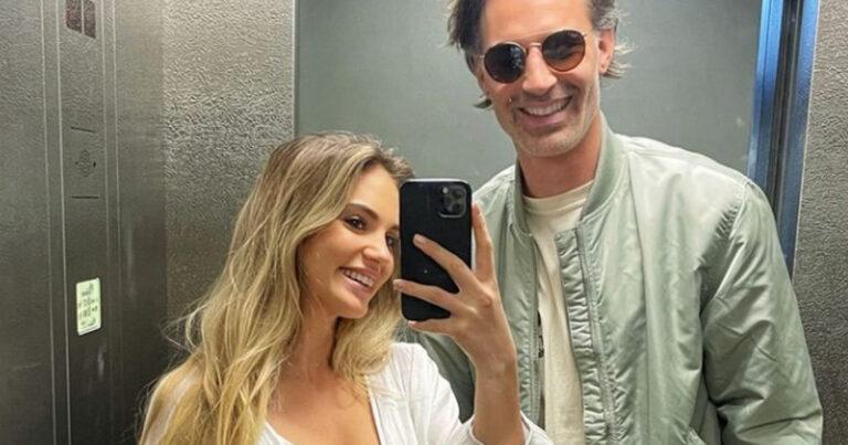 Vriendin van Sean Dhondt toont buikje: “Zo mooi zwanger!” (foto)