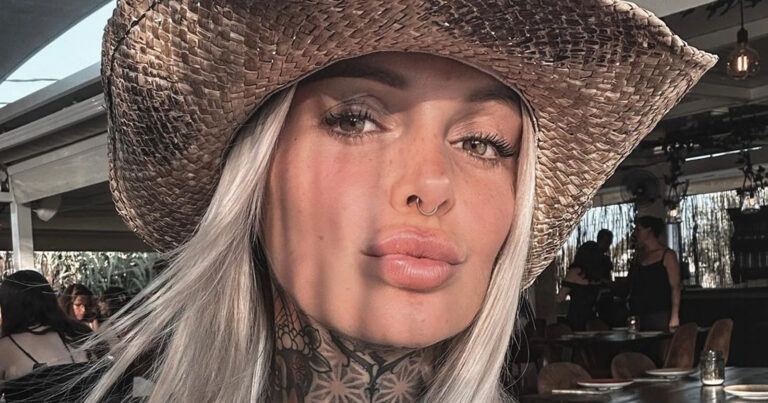‘Temptation’-Pommeline maakt indruk in cowgirl-outfit: “Zo mooi en sexy!” (foto)