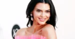 Kendall Jenner poseert halfnaakt: “Beste model ter wereld!” (foto)