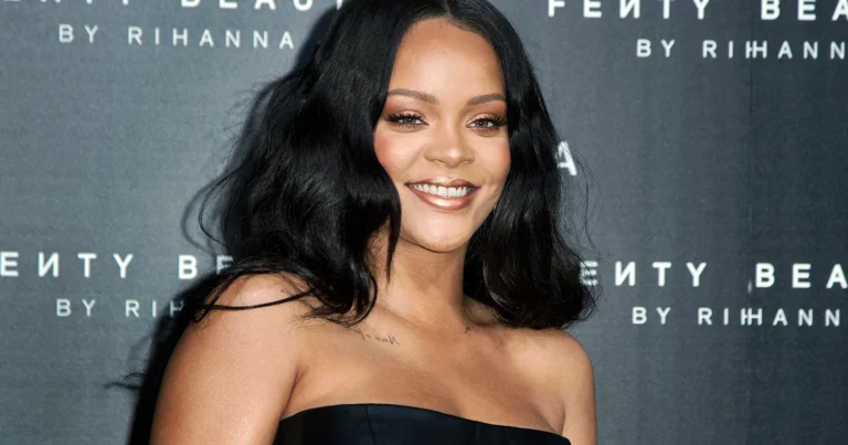 Zangeres Rihanna poseert in sexy lingerie: “Wat een vrouw!” (video)