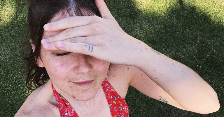 Kato Callebaut geniet in bikini van vakantie: “Zalig!” (foto)