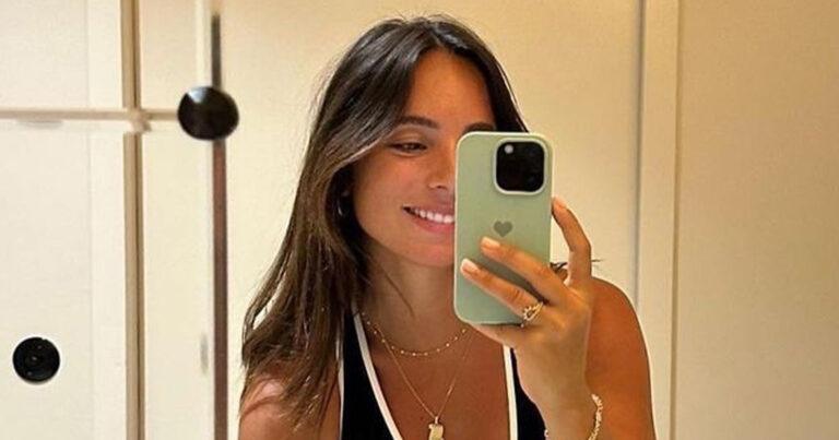Zwangere vriendin van Matteo Simoni poseert in bikini: “Ontzettend mooi!” (foto’s)