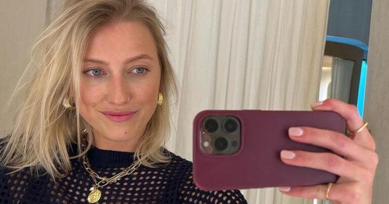 Alina uit ‘De Mol’ straalt in bikini: “Prachtig!” (foto)