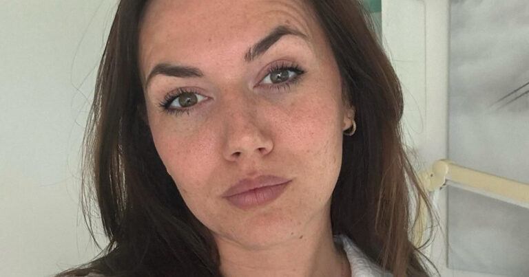 ‘Temptation’-Jolien verbaast volgers in badpak: “Natuurlijke schoonheid!” (foto’s)