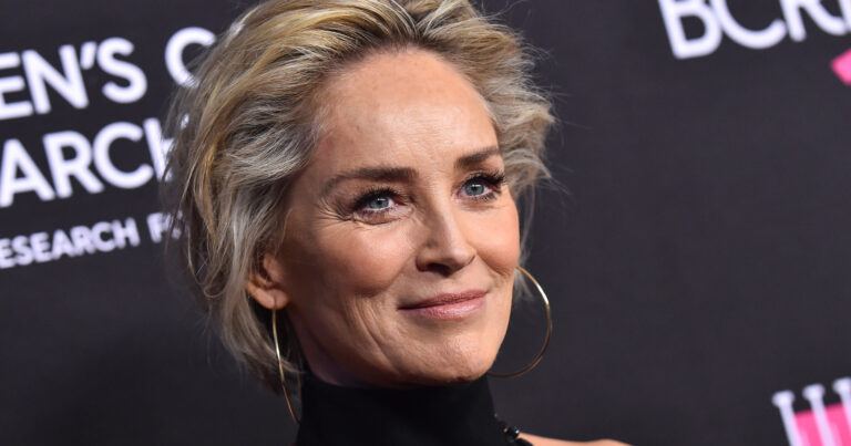 Sharon Stone oogst lof met bikinifoto: “Bedankt om zo puur en echt te blijven!”