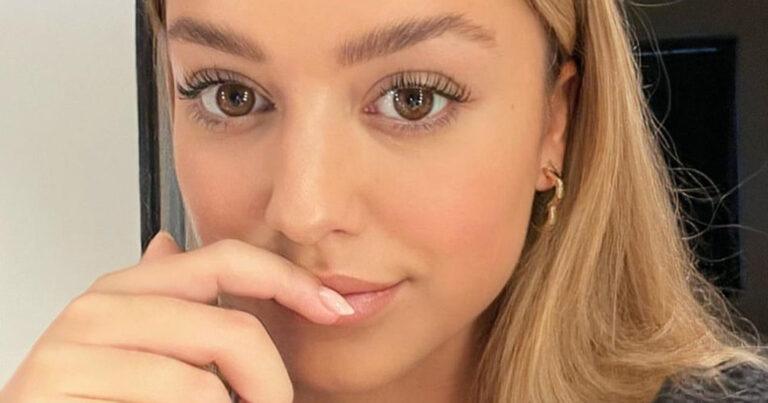 Zita Wauters maakt indruk in topje met diep decolleté: “Helemaal haar mama!” (foto)