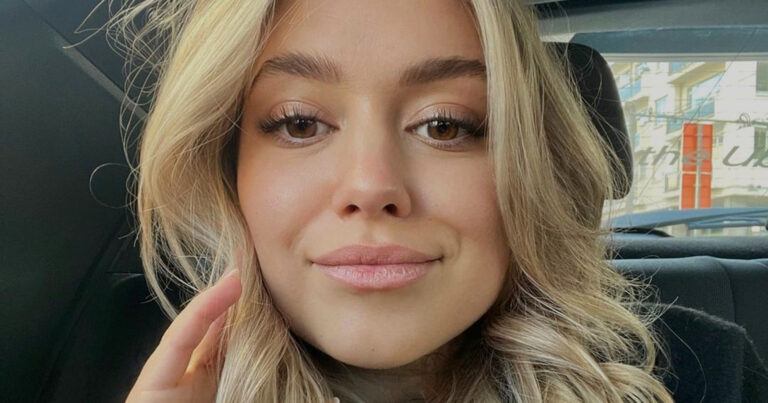 Zita Wauters openhartig over gewaagde outfit: “Zo houden we alles op z’n plaats”