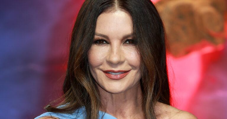 Catherine Zeta-Jones deelt naaktfoto voor 55ste verjaardag: “Perfectie!”