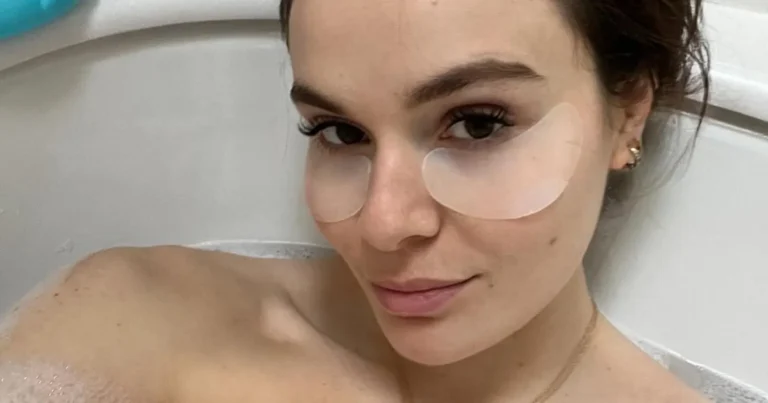 Dochter van Gordon Ramsay viert heuglijk moment met bikinifoto: “Wat een heerlijke vrouw!”