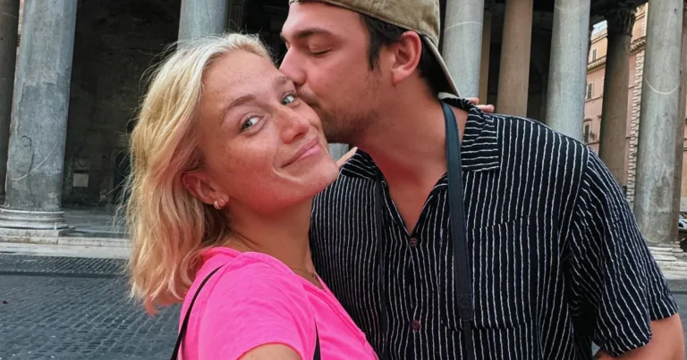 Julie Vermeire viert haar relatie met intieme foto’s: “Wat kan de liefde mooi zijn!”